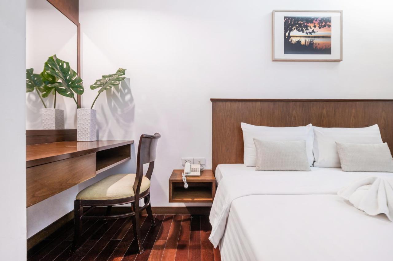 P2 Boutique Hotel Банкок Екстериор снимка