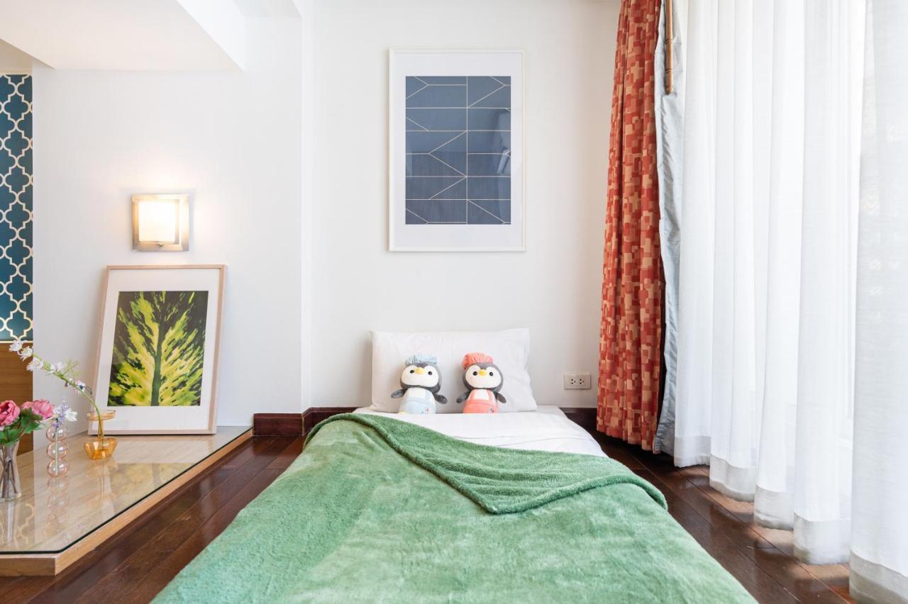 P2 Boutique Hotel Банкок Екстериор снимка
