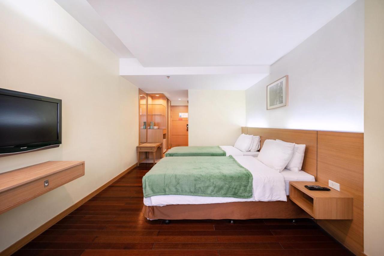 P2 Boutique Hotel Банкок Екстериор снимка